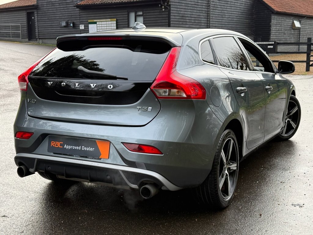 Used Volvo V40 2016 for sale - 77249815: Photo 2