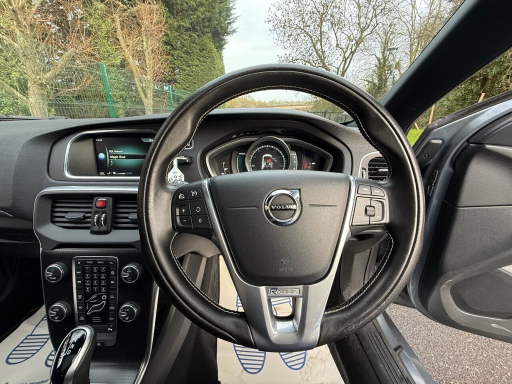 Used Volvo V40 2016 for sale - 77249815: Photo 35