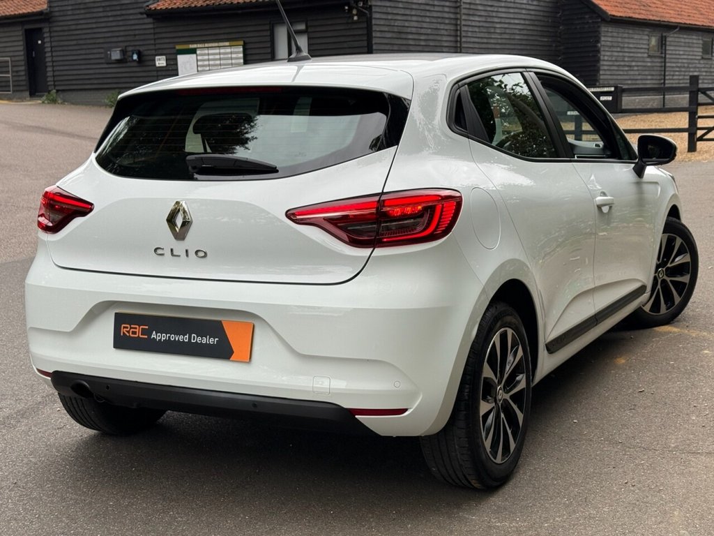 Used Renault Clio 2022 for sale - 76563131: Photo 14