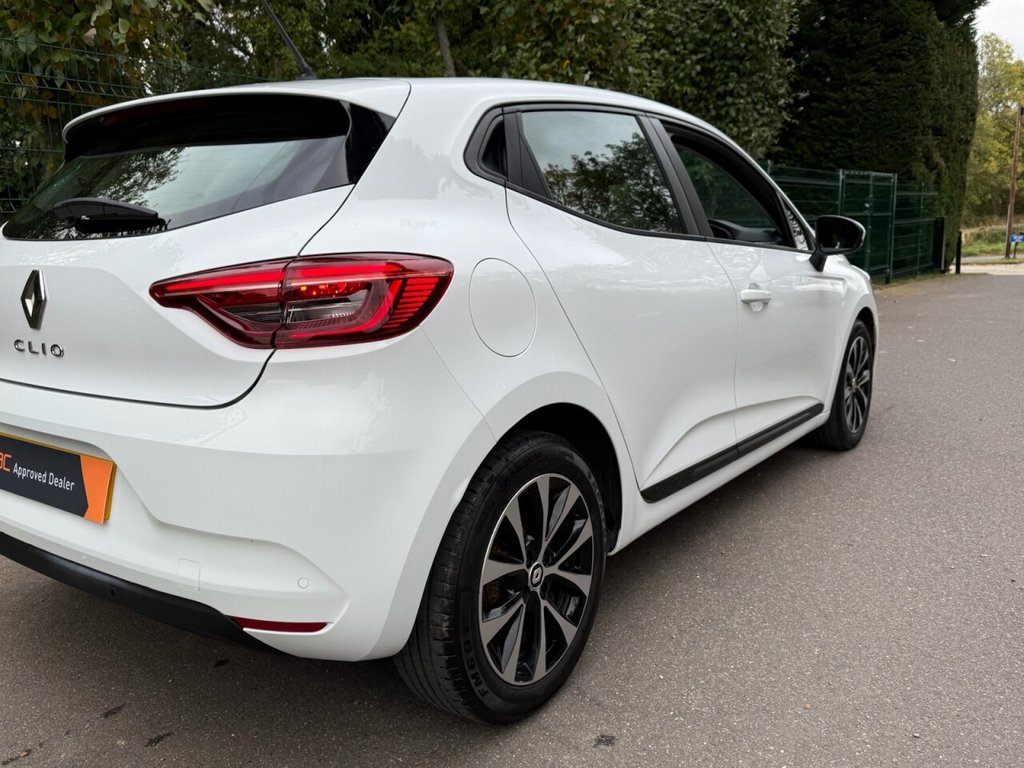 Used Renault Clio 2022 for sale - 76563131: Photo 21