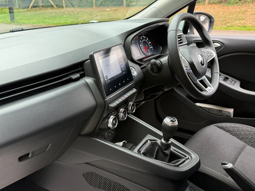 Used Renault Clio 2022 for sale - 76563131: Photo 23