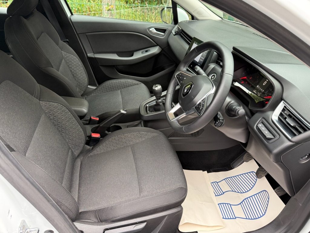 Used Renault Clio 2022 for sale - 76563131: Photo 33