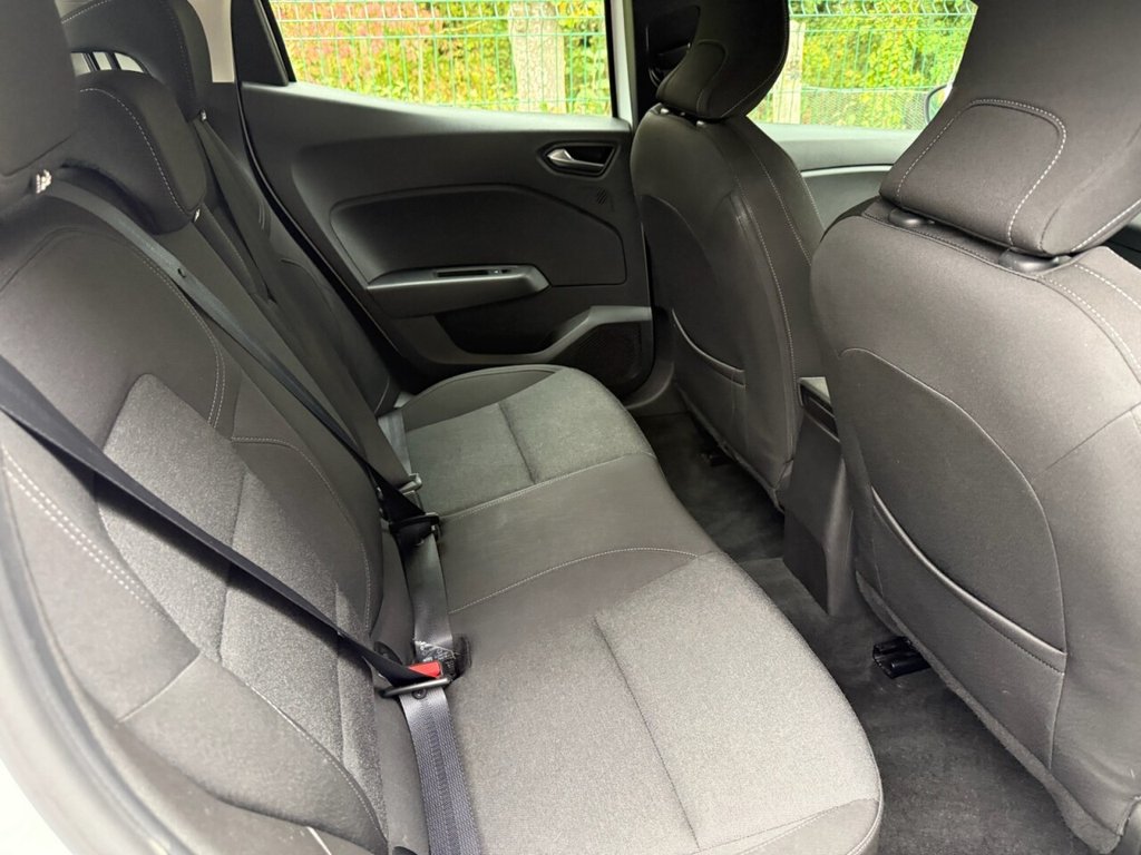 Used Renault Clio 2022 for sale - 76563131: Photo 44