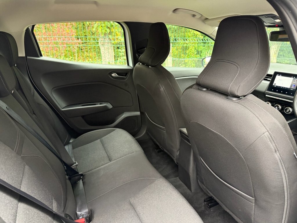 Used Renault Clio 2022 for sale - 76563131: Photo 45