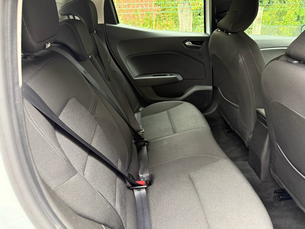 Used Renault Clio 2022 for sale - 76563131: Photo 46