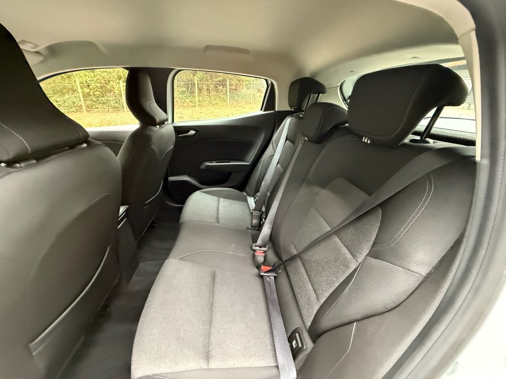 Used Renault Clio 2022 for sale - 76563131: Photo 47