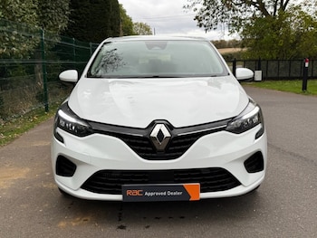 Used Renault Clio 2022 for sale - 76563131: Photo