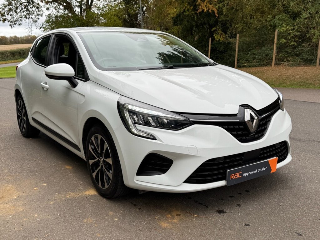 Used Renault Clio 2022 for sale - 76563131: Photo 6