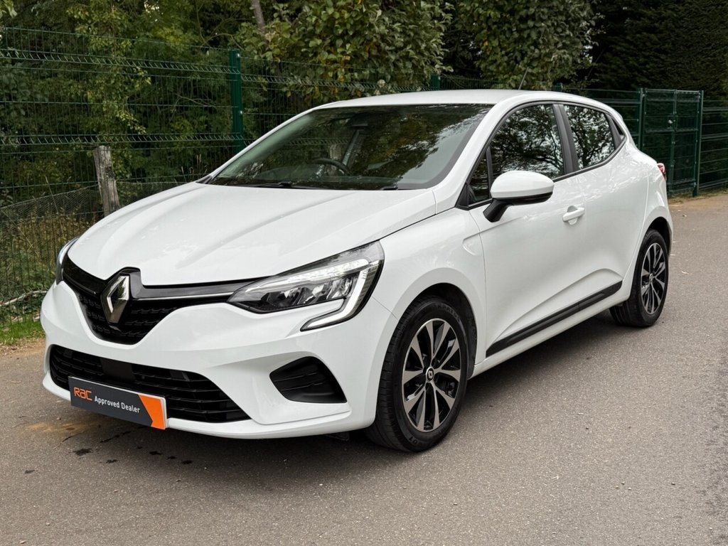 Used Renault Clio 2022 for sale - 76563131: Photo 8