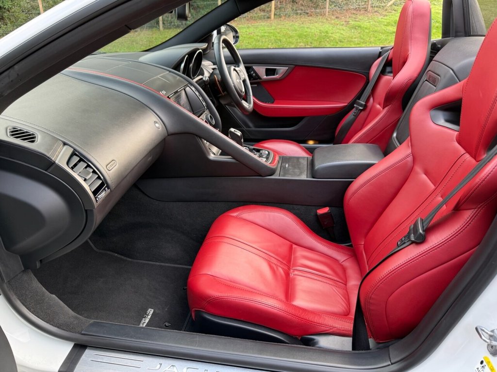 Used Jaguar F-Type 2016 for sale - 77072645: Photo 17