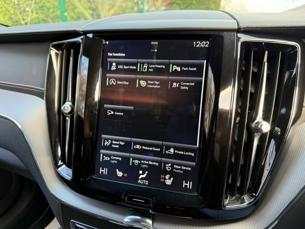 Used Volvo XC60 2018 for sale - 76820899: Photo 34