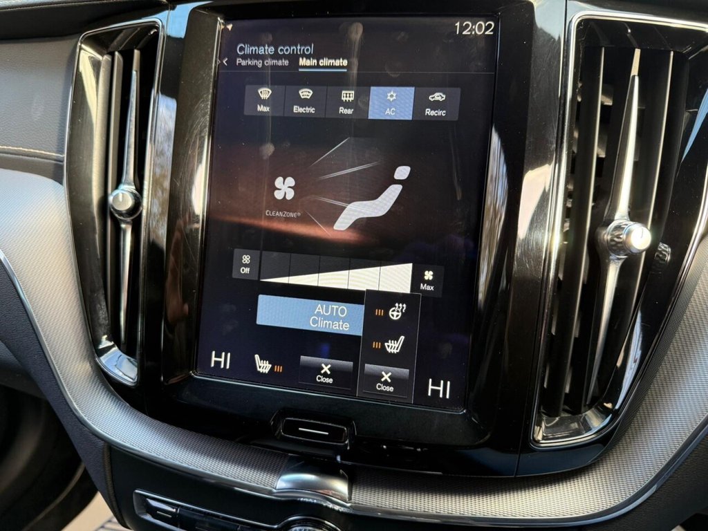 Used Volvo XC60 2018 for sale - 76820899: Photo 36