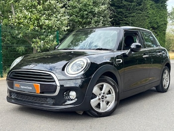 Used MINI Hatch 2018 for sale - 79300904: Photo