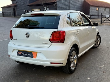 Used Volkswagen Polo 2017 for sale - 76655007: Photo