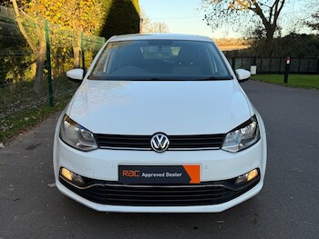 Used Volkswagen Polo 2017 for sale - 76655007: Photo
