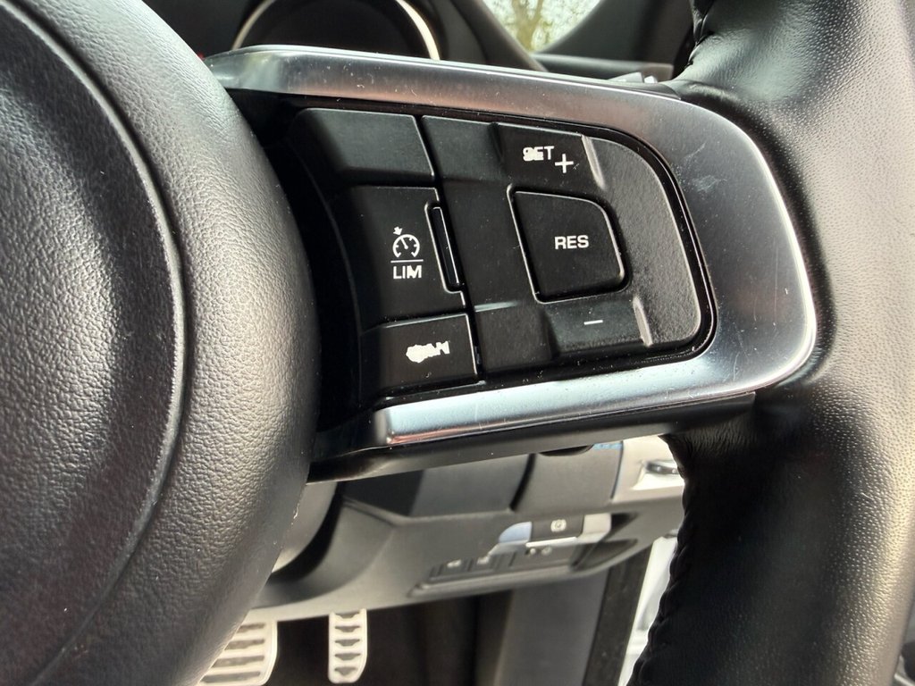 Used Jaguar E-Pace 2018 for sale - 77088856: Photo 33