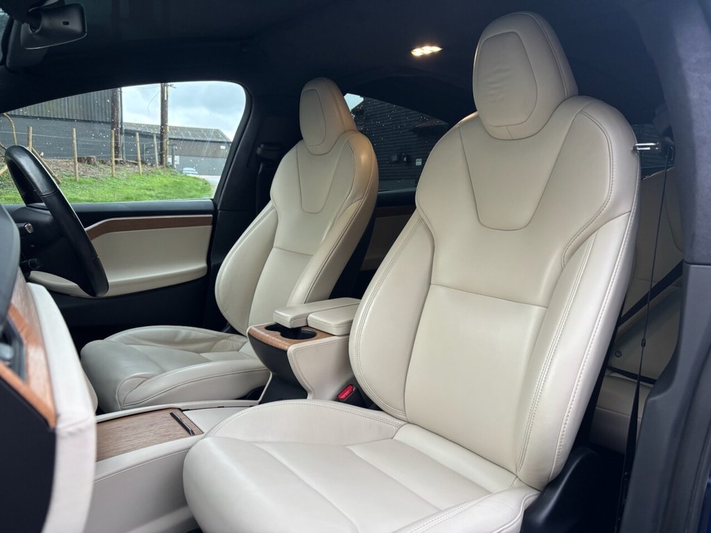 Used Tesla Model X 2020 for sale - 77642532: Photo 28