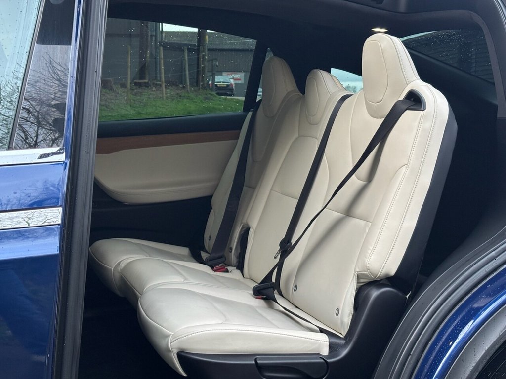Used Tesla Model X 2020 for sale - 77642532: Photo 31