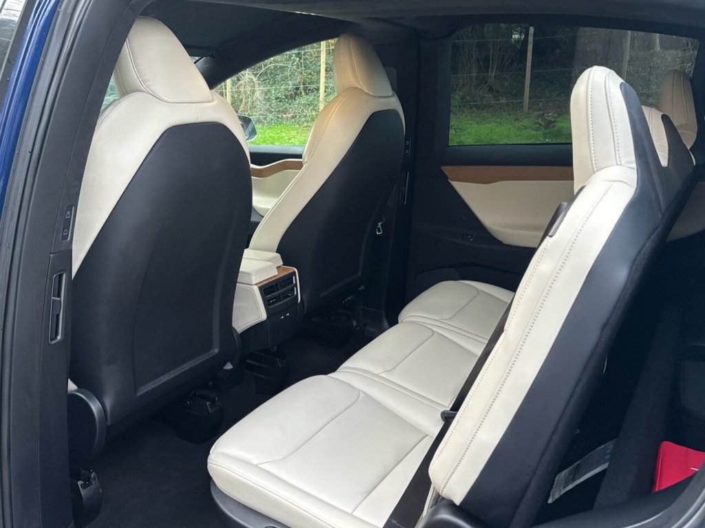 Used Tesla Model X 2020 for sale - 77642532: Photo 32