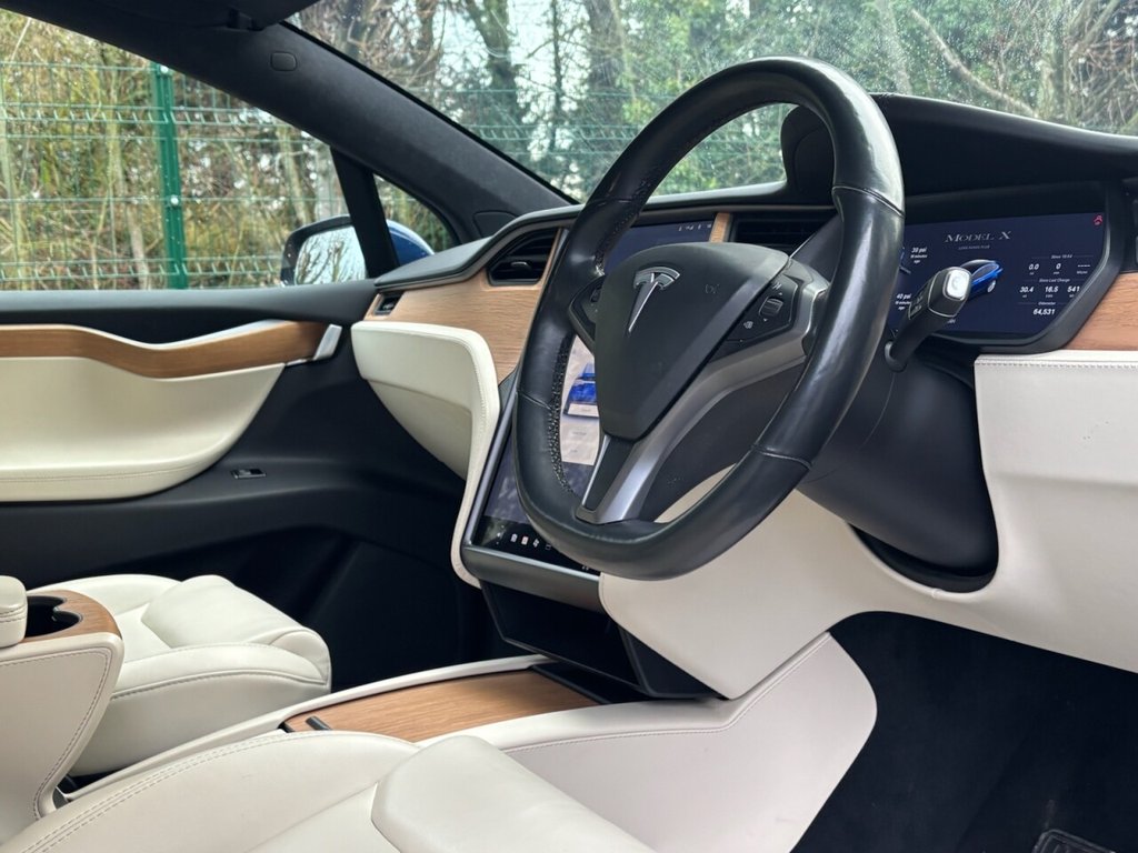 Used Tesla Model X 2020 for sale - 77642532: Photo 45