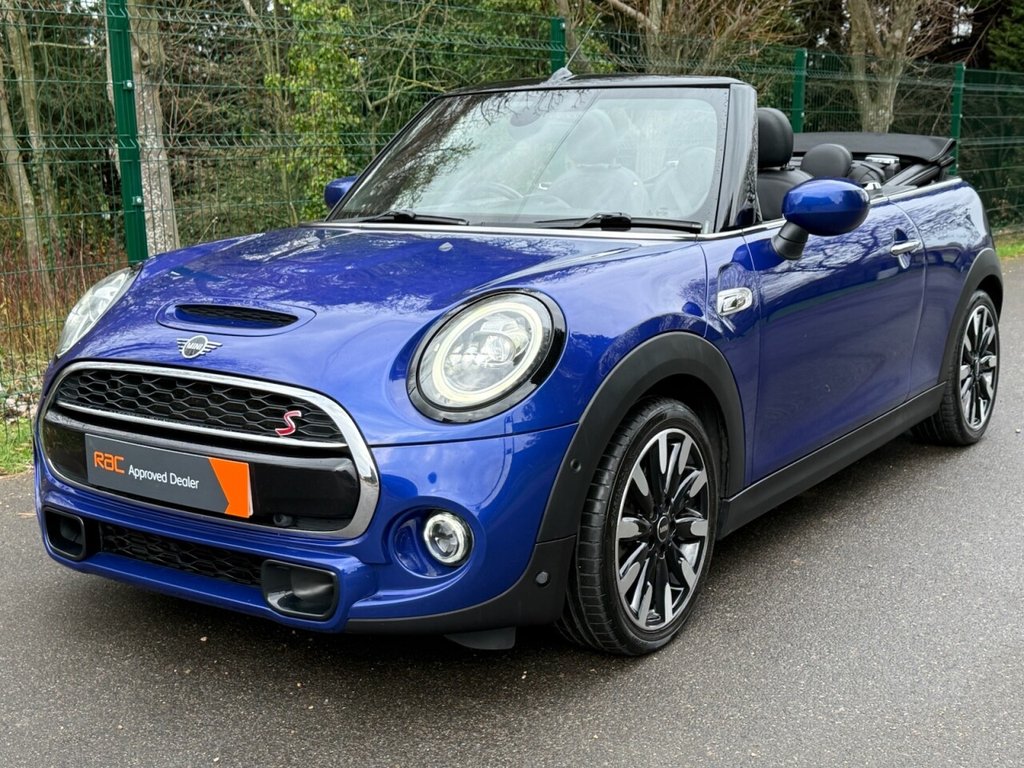 Used MINI Convertible 2019 for sale - 76901161: Photo 11