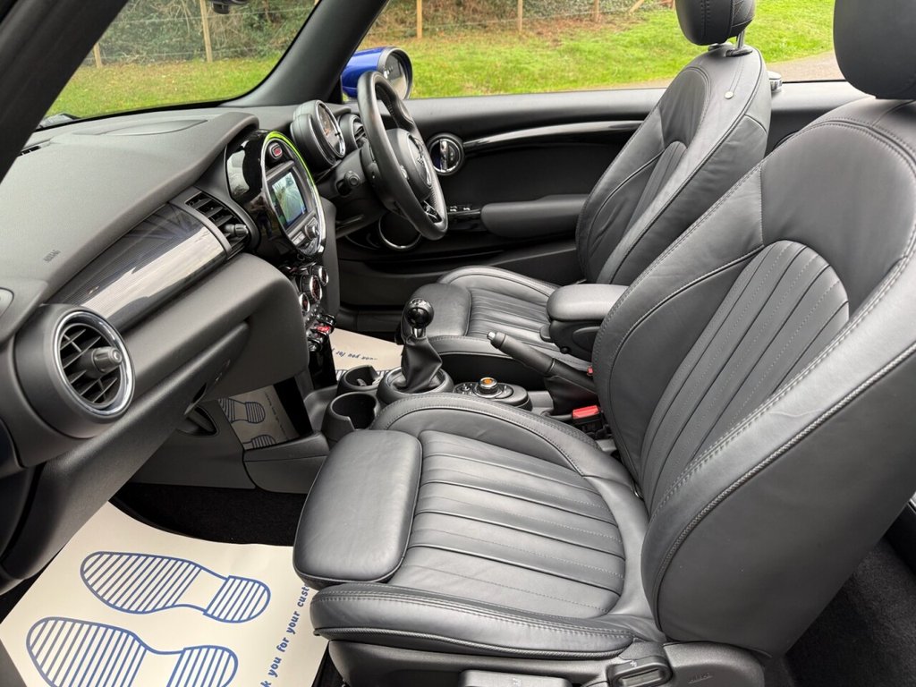 Used MINI Convertible 2019 for sale - 76901161: Photo 27