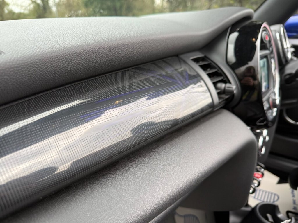 Used MINI Convertible 2019 for sale - 76901161: Photo 28