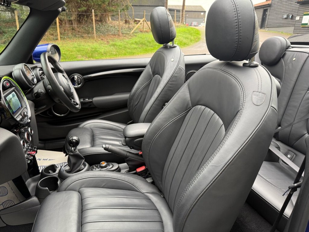 Used MINI Convertible 2019 for sale - 76901161: Photo 29