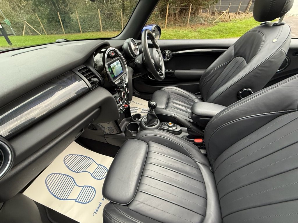 Used MINI Convertible 2019 for sale - 76901161: Photo 30
