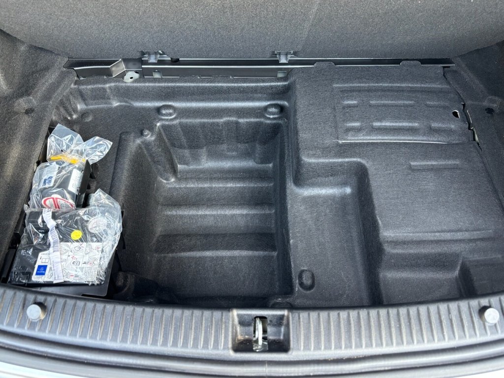 Used Mercedes-Benz C Class 2014 for sale - 77642959: Photo 15