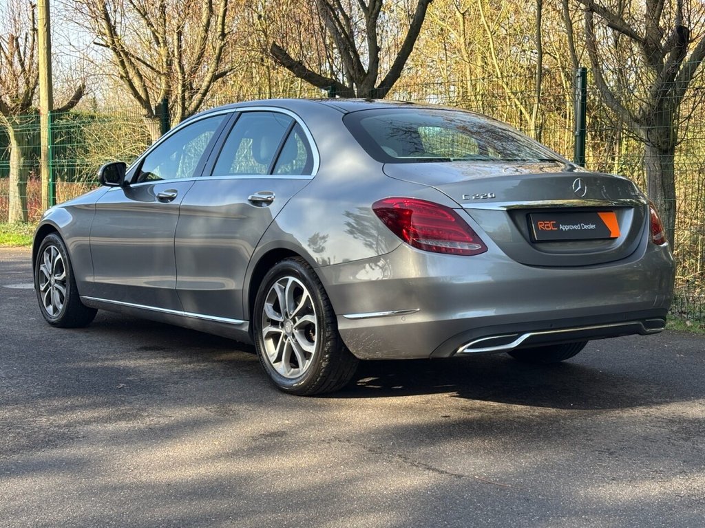 Used Mercedes-Benz C Class 2014 for sale - 77642959: Photo 7