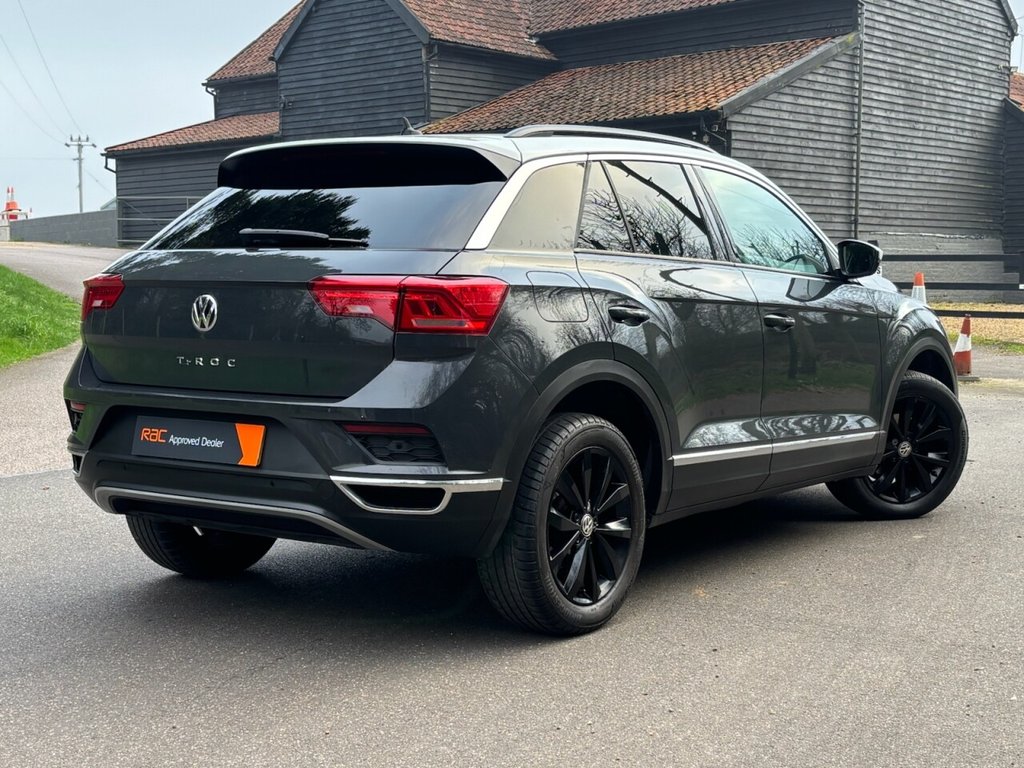 Used Volkswagen T-Roc 2019 for sale - 77835218: Photo 2