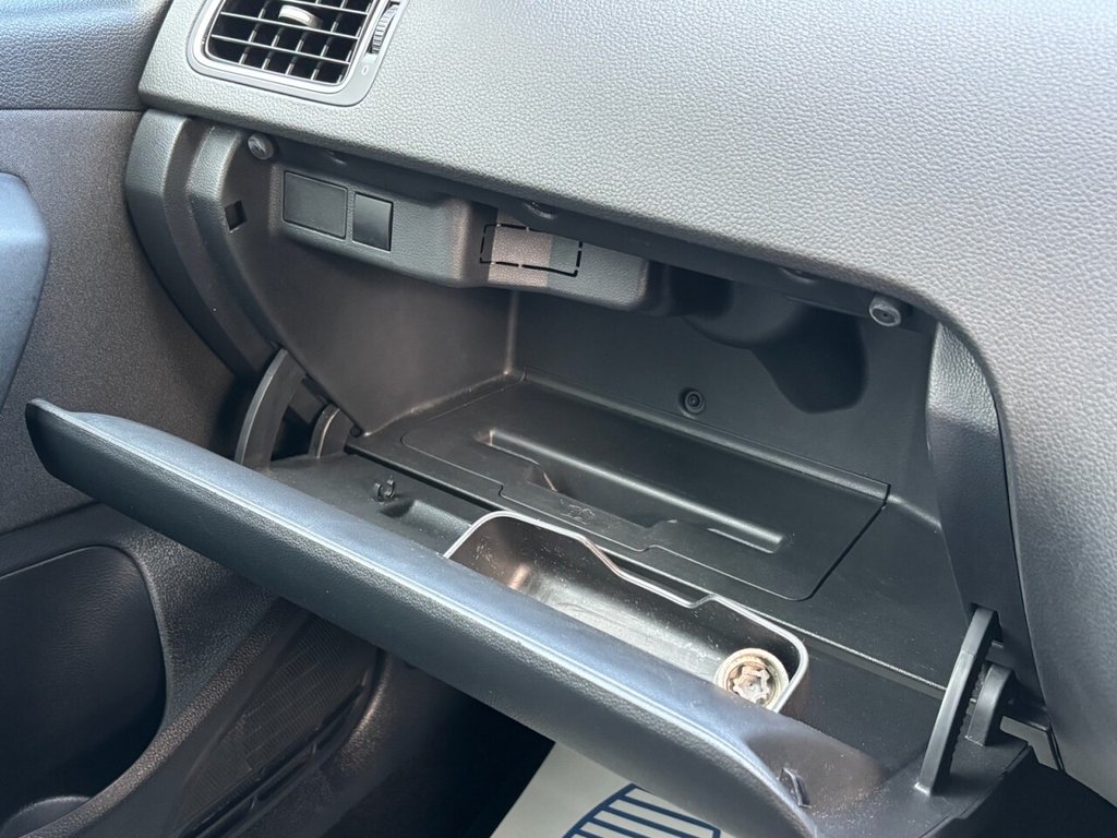 Used Volkswagen Polo 2011 for sale - 77547496: Photo 43