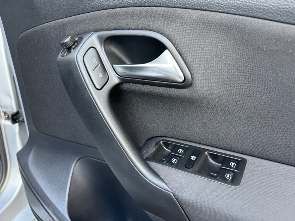 Used Volkswagen Polo 2011 for sale - 77547496: Photo 49