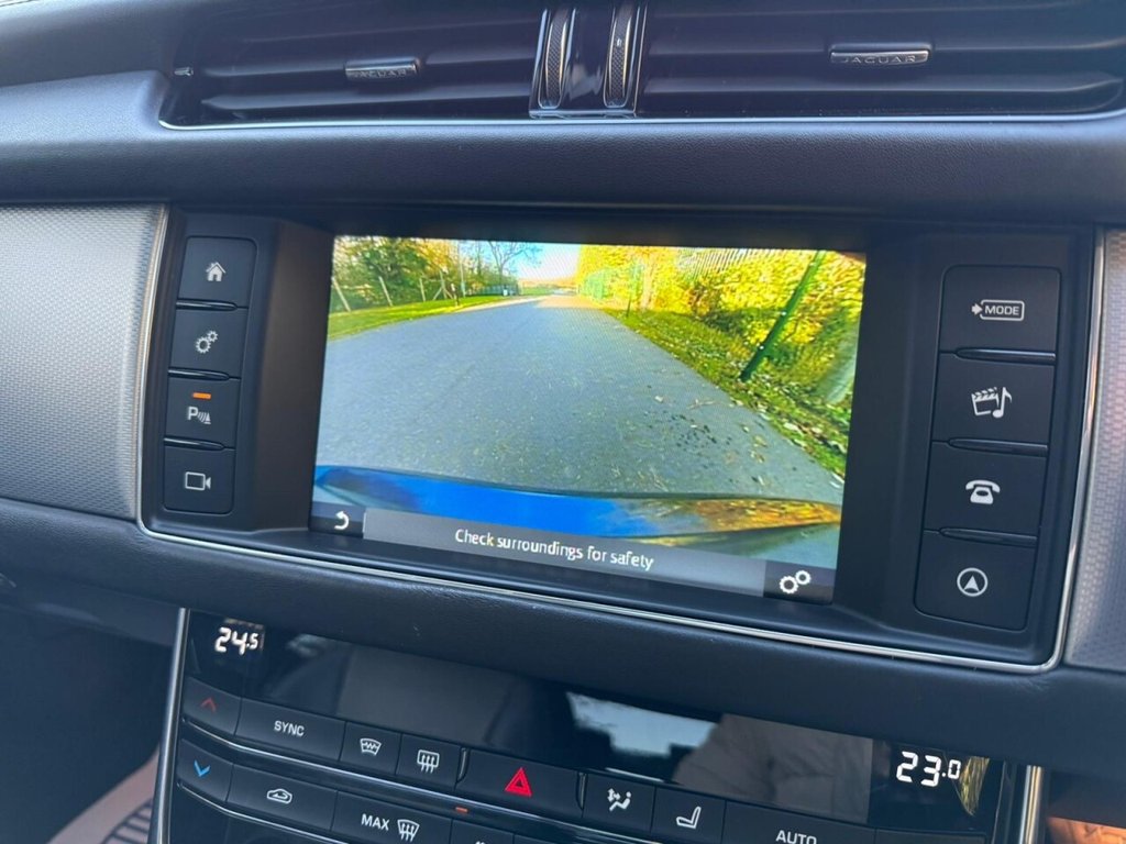 Used Jaguar XF 2016 for sale - 76654997: Photo 33