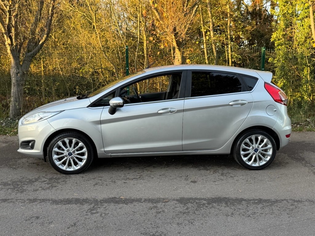Used Ford Fiesta 2015 for sale - 76686308: Photo 10