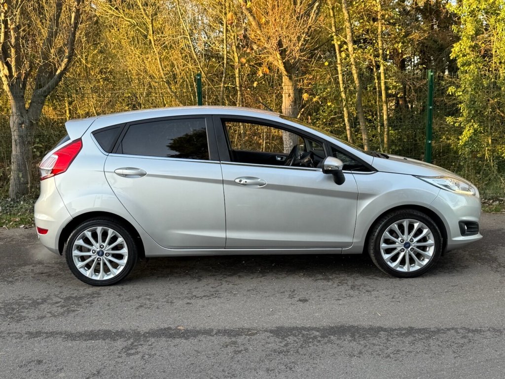 Used Ford Fiesta 2015 for sale - 76686308: Photo 11