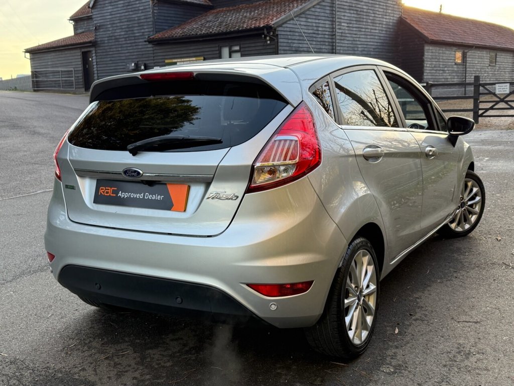 Used Ford Fiesta 2015 for sale - 76686308: Photo 13