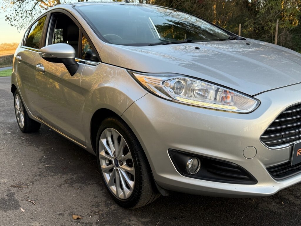 Used Ford Fiesta 2015 for sale - 76686308: Photo 14