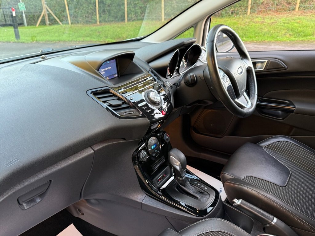 Used Ford Fiesta 2015 for sale - 76686308: Photo 17