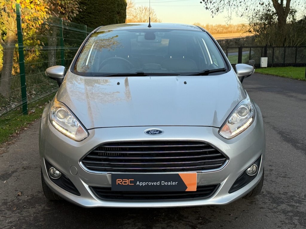 Used Ford Fiesta 2015 for sale - 76686308: Photo 4