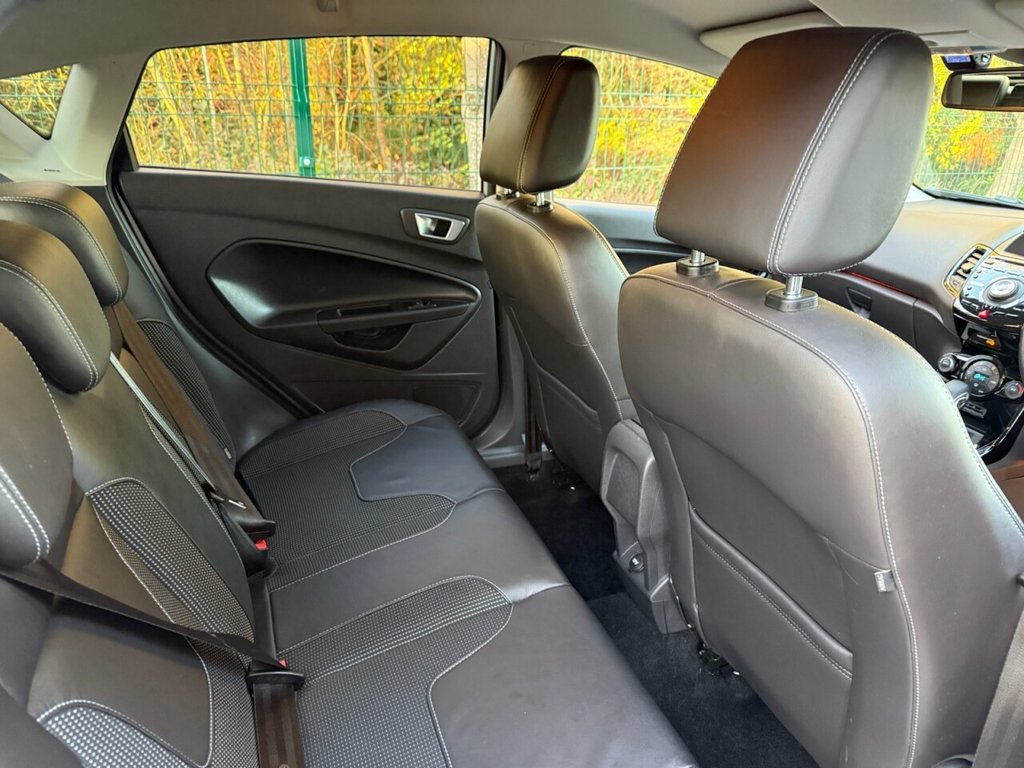 Used Ford Fiesta 2015 for sale - 76686308: Photo 41