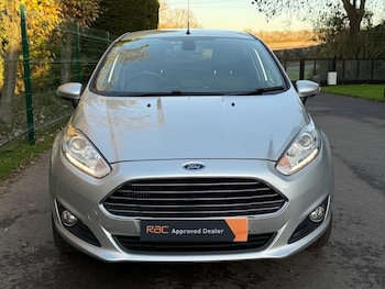Used Ford Fiesta 2015 for sale - 76686308: Photo