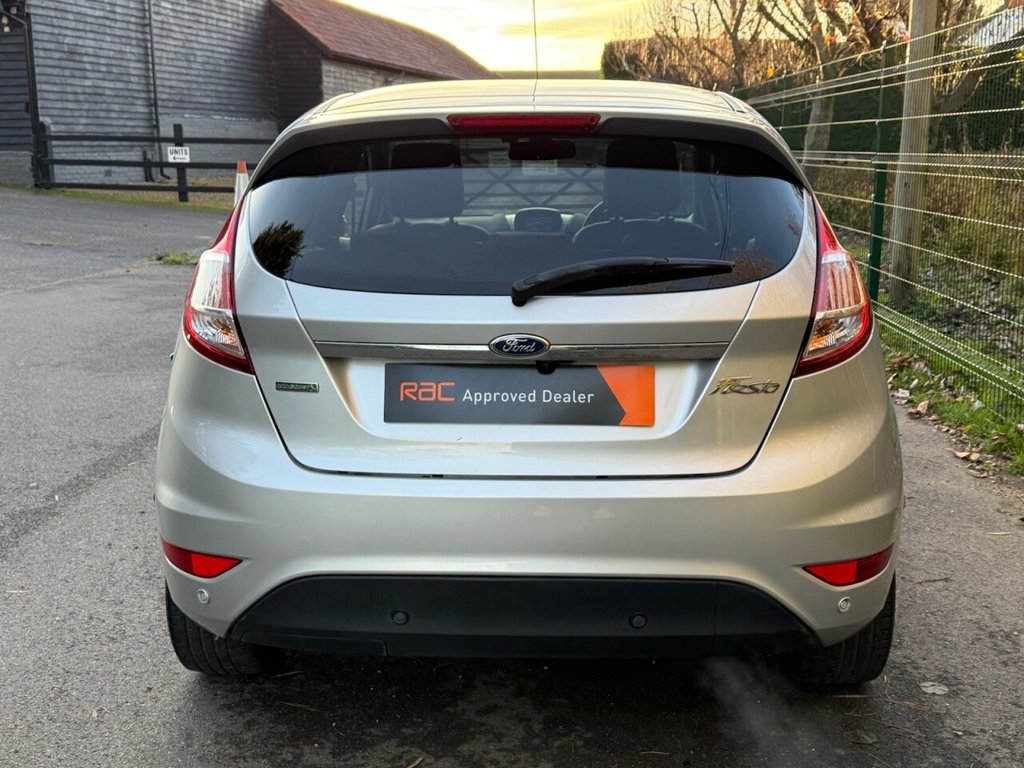 Used Ford Fiesta 2015 for sale - 76686308: Photo 5