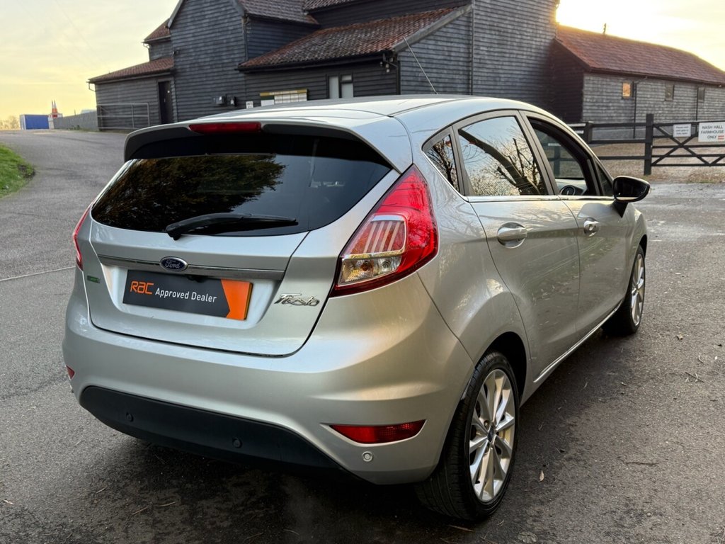 Used Ford Fiesta 2015 for sale - 76686308: Photo 7