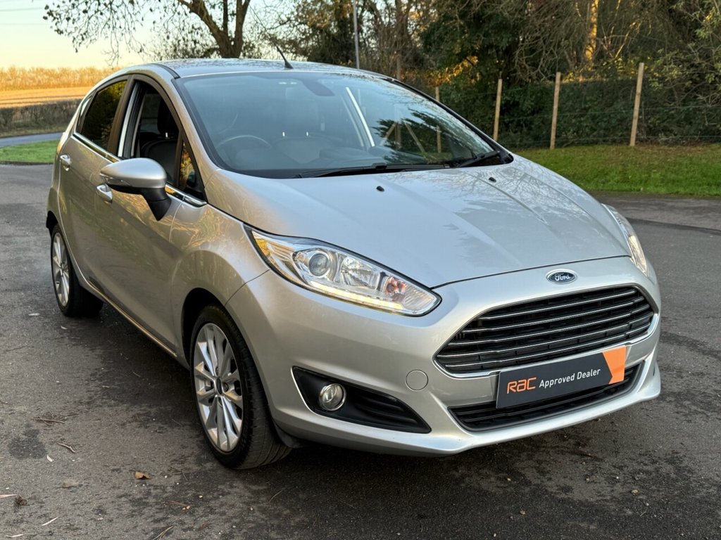 Used Ford Fiesta 2015 for sale - 76686308: Photo 8