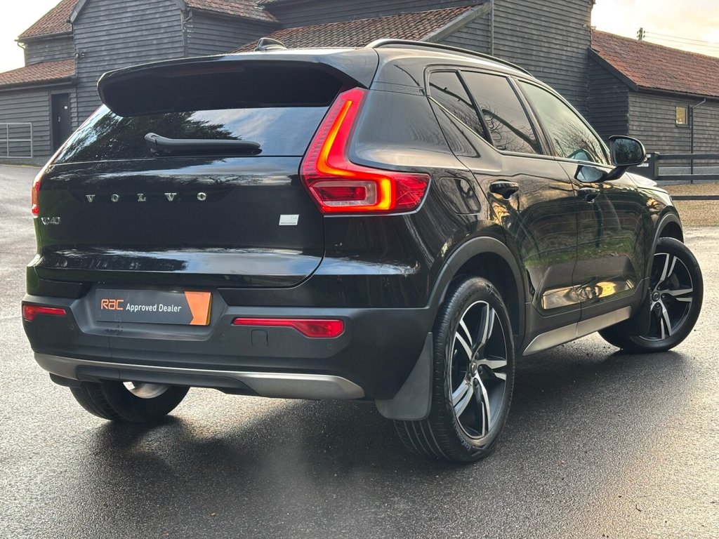 Used Volvo XC40 2021 for sale - 77231958: Photo 2