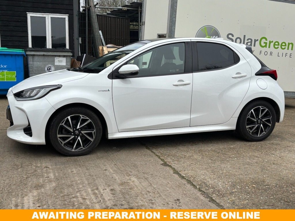 Used Toyota Yaris 2021 for sale - 77835211: Photo 2