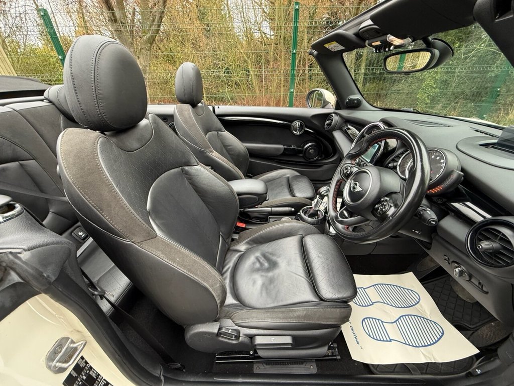 Used MINI Convertible 2017 for sale - 76966216: Photo 26