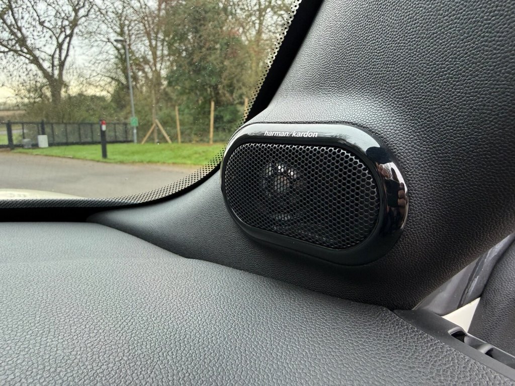 Used MINI Convertible 2017 for sale - 76966216: Photo 33